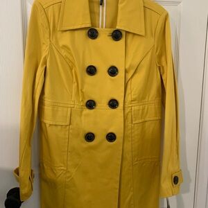 Daisy Fuentes Coat Size: Medium Color: Golden Wheats